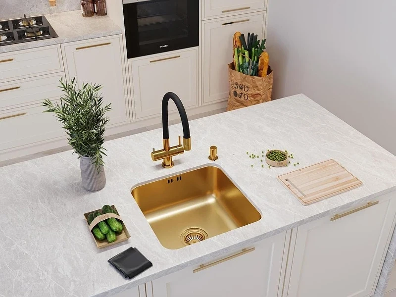 Смеситель для кухни Emar PVD ЕС - 3015 PVD цвет Golden