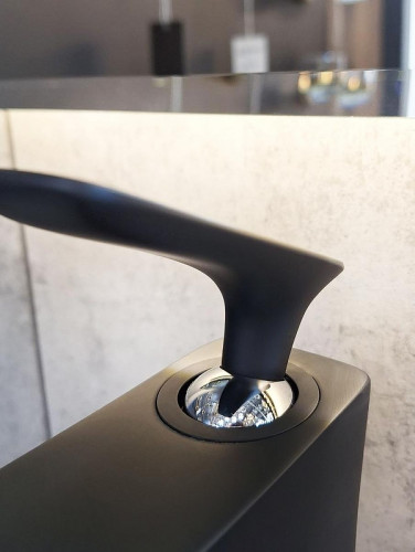 Смеситель для раковины AltroBagno Aperto 010208 NeOp цвет Черный матовый