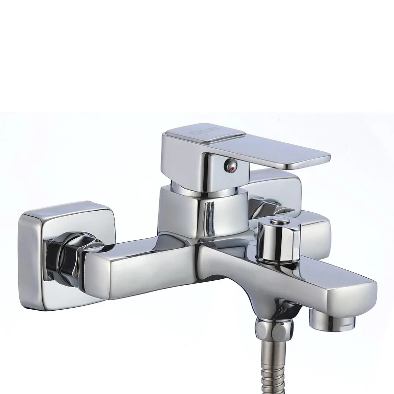 Смеситель для ванны D-Lin D130369 цвет Хром