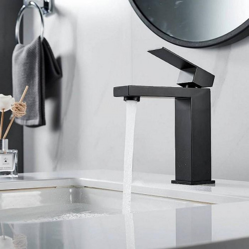 Смеситель для раковины Maretti Umbria Black UMB32RF51 Черный матовый