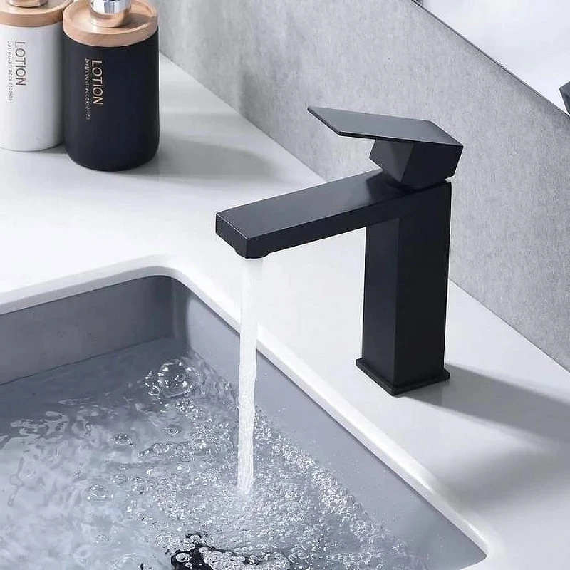 Смеситель для раковины Maretti Umbria Black UMB32RF51 Черный матовый