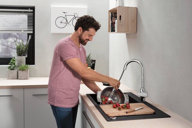 Смеситель для кухни Hansgrohe Focus M429-H180 71801000 Хром