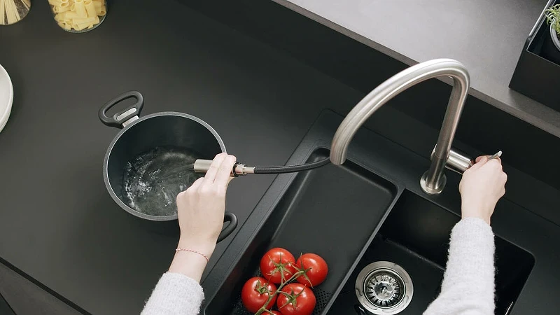 Смеситель для кухни Hansgrohe Talis M54 72800800 Сталь