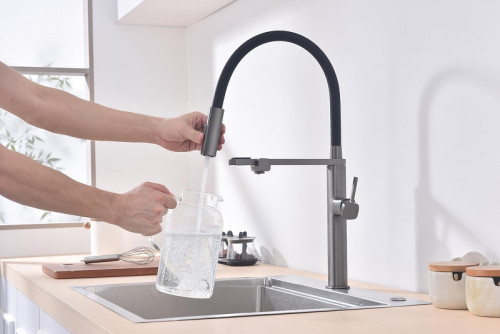 Смеситель для кухни Vincea VKF-119GM цвет Вороненая сталь