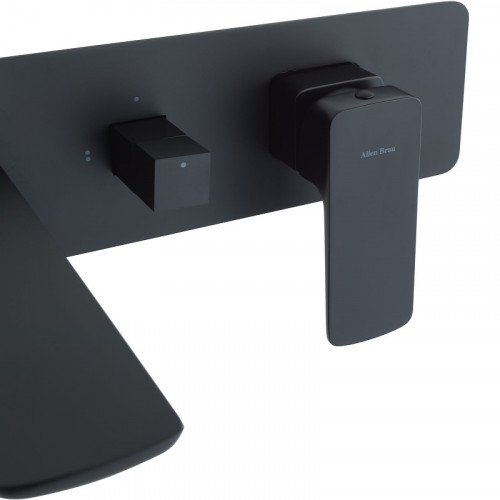 Смеситель для ванны Allen Brau Infinity 5.21007-31 Черный матовый латунь встраиваемый