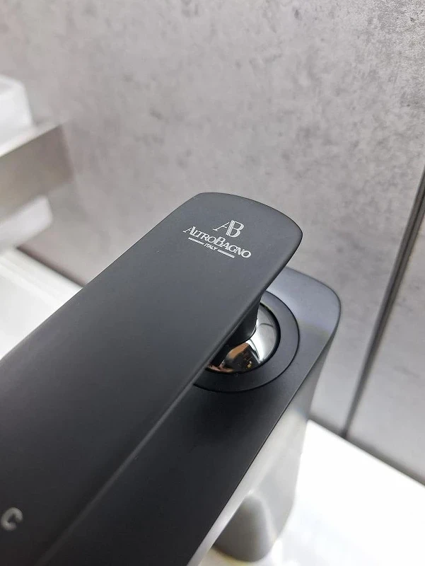 Смеситель для раковины AltroBagno Aperto 0120 NeOp цвет Черный матовый