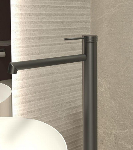 Смеситель для раковины Vincea Rim VFBF-2R1GM цвет Вороненая сталь