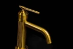 Смеситель для раковины Boheme Eterna 175-CR цвет Хром