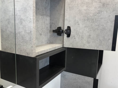 Зеркальный шкаф Comforty Франкфурт 90 00-00006504 Бетон светлый МДФ / ЛДСП, стекло