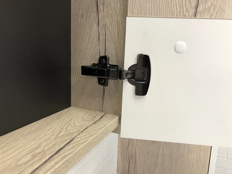 Зеркальный шкаф Comforty Страсбург 90 00-00006573 Дуб дымчатый МДФ / ЛДСП, стекло