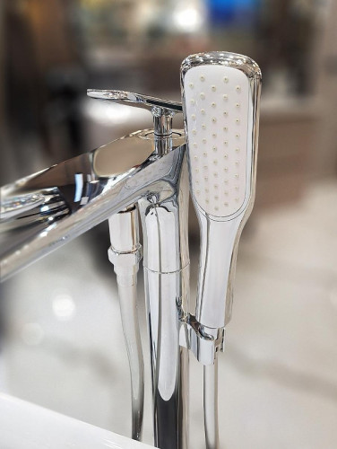 Смеситель для ванны AltroBagno Aperto 020201 Cr цвет Хром