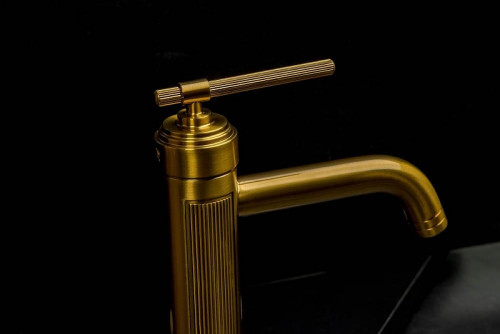 Смеситель для раковины Boheme Eterna 175-GM цвет Оружейная сталь