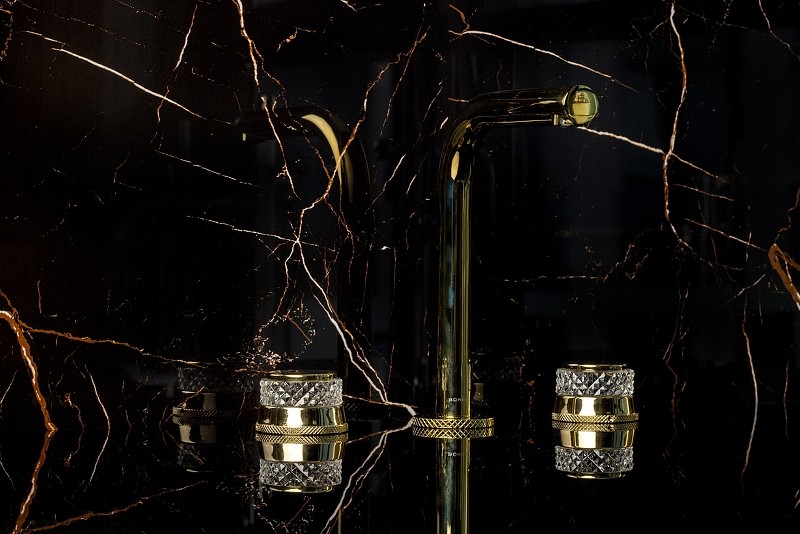 Смеситель для раковины Boheme Aura 152-G-A Золото латунь