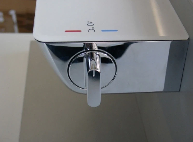 Смеситель для ванны Hansgrohe Ecostat Select 13141400 с термостатом Хром Белый латунь на стену