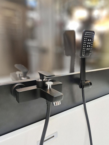 Смеситель для ванны AltroBagno Aperto 0211 NeOp цвет Черный матовый