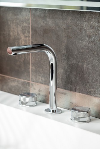 Смеситель для раковины Boheme Prestige 152-CR-PR Хром латунь