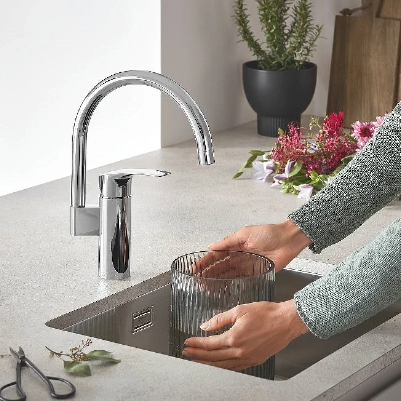 Смеситель для кухни Grohe Eurosmart 33202003 Хром латунь