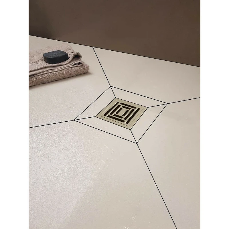 Душевой трап Berges Platz Uno 100x100 090169 с решеткой Хром матовый