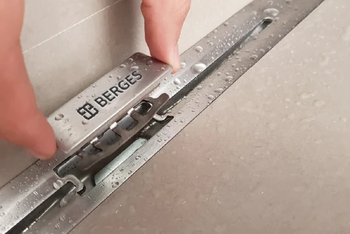 Душевой лоток Berges Simpel 600 090111 с решеткой Хром матовый