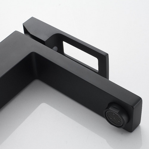 Смеситель для раковины Raffine F0196H цвет Черный