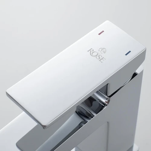Смеситель для раковины Rose R2801 цвет Хром