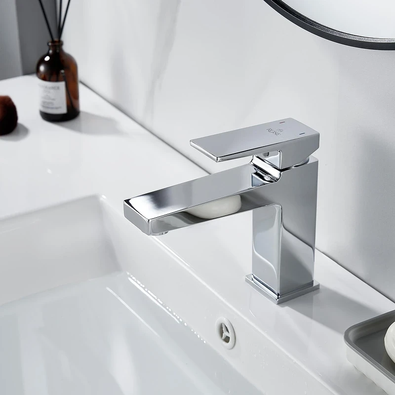 Смеситель для раковины Rose R2801 цвет Хром