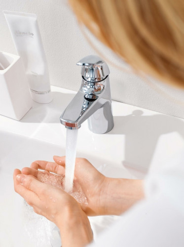 Смеситель для раковины Grohe Baucurve 32805000 Хром латунь