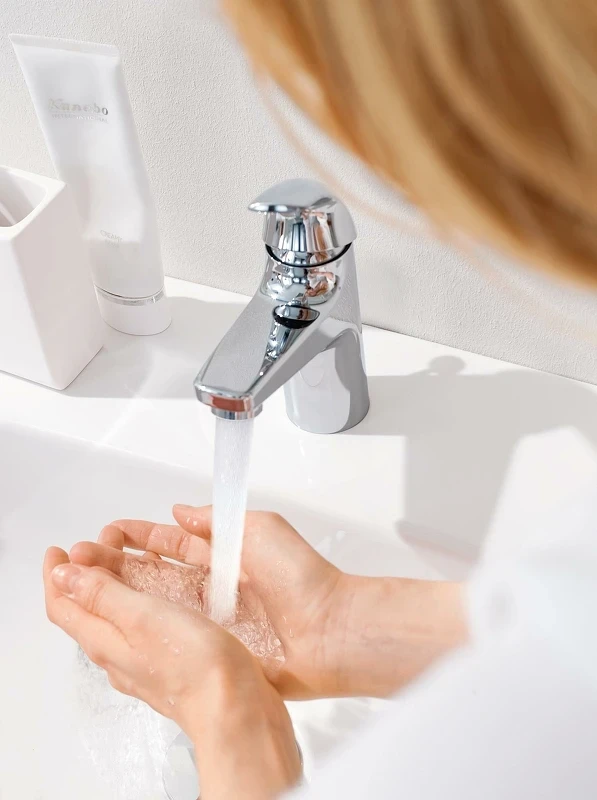 Смеситель для раковины Grohe Baucurve 32805000 Хром латунь