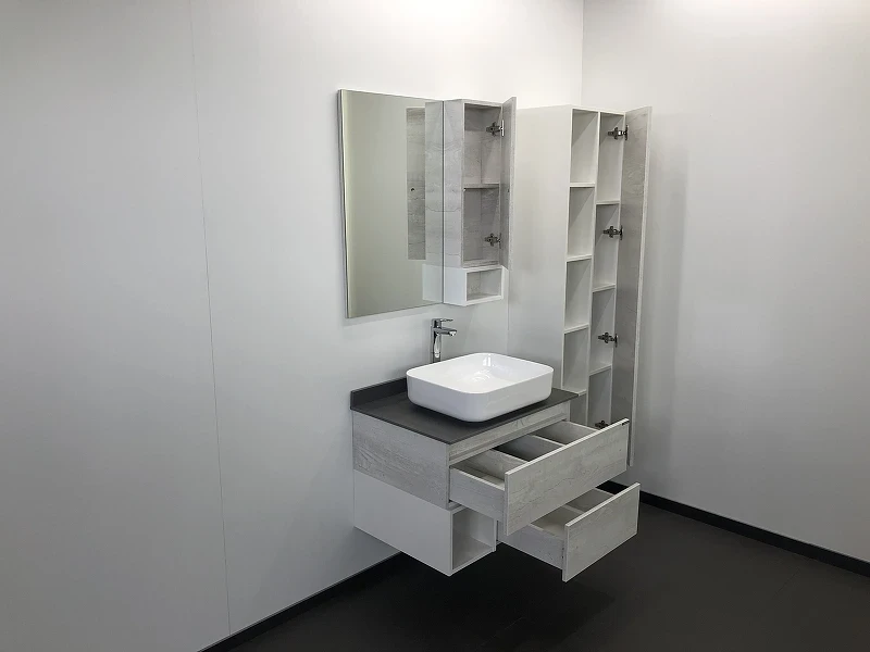 Зеркало со шкафом Comforty Прага 75 00004144199 Дуб белый МДФ / ЛДСП, стекло