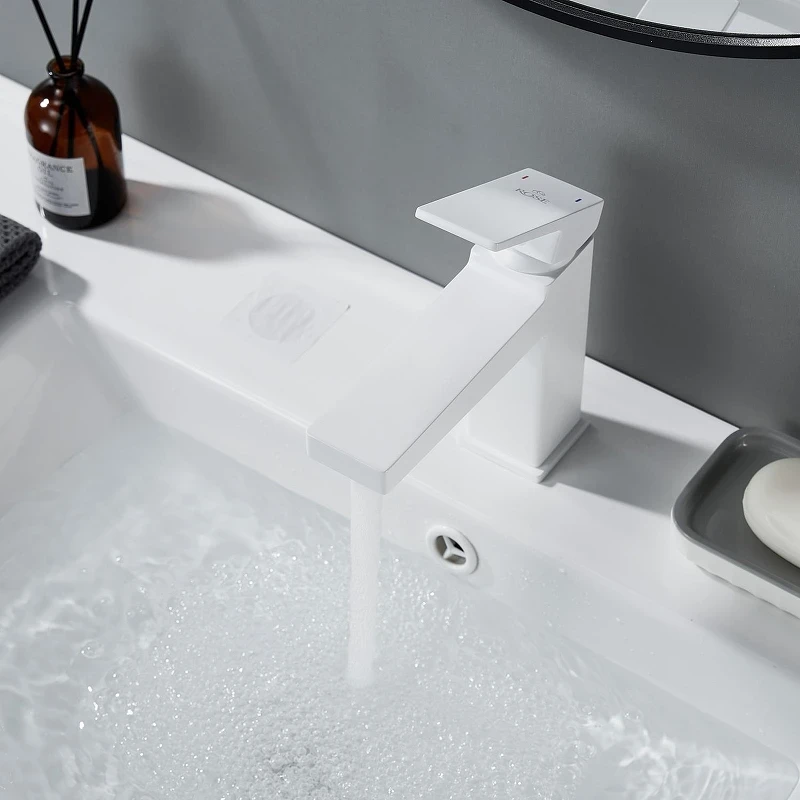 Смеситель для раковины Rose R2801C цвет Белый