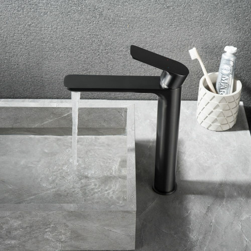 Смеситель для раковины Black&White Universe UK8302B 8302BUK Черный матовый латунь