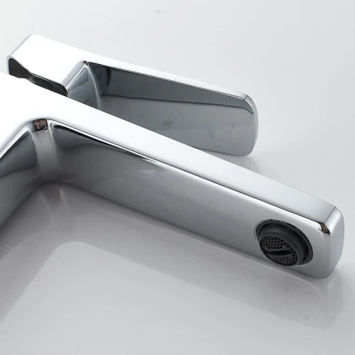 Смеситель для раковины Raffine F0199 цвет Хром