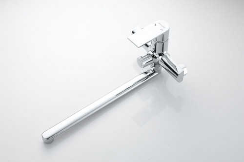 Смеситель для ванны Knotlor Ergofit KN-33 универсальный цвет Хром