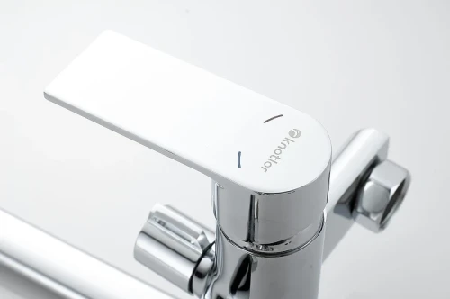 Смеситель для ванны Knotlor Ergofit KN-33 универсальный цвет Хром