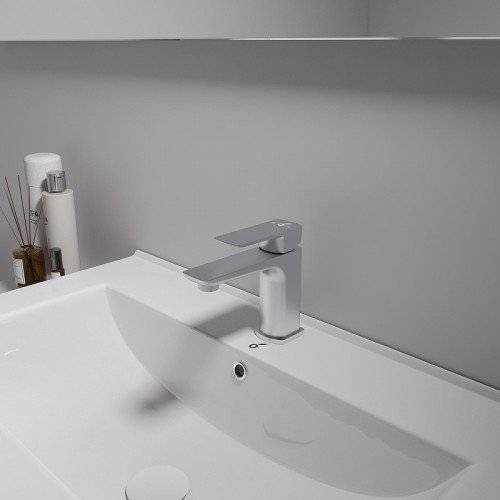 Смеситель для раковины Oliveeka D OL-139003-CR цвет Хром