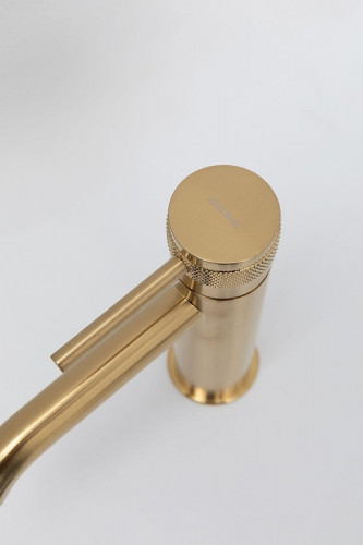 Смеситель для раковины Allen Brau Priority 5.31A01-GB цвет Золото