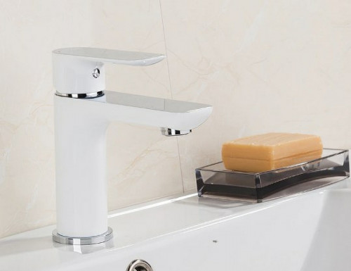 Смеситель для раковины Gappo G48 G1048-1 с гигиеническим душем Белый Хром латунь