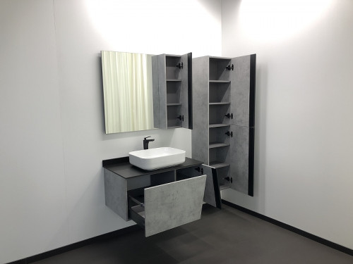 Зеркало со шкафом Comforty Эдинбург 90 00004147981 Бетон светлый МДФ / ЛДСП, стекло