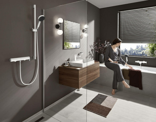 Смеситель для ванны Hansgrohe Vivenis 75420700 Белый матовый латунь на стену