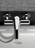 Смеситель для ванны Remer Vanity V02 Хром на стену однорычажный