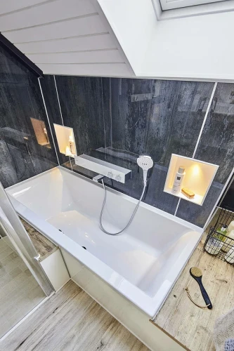 Смеситель для ванны Hansgrohe ShowerTablet 13109000 с термостатом Хром латунь на стену