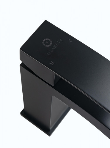 Смеситель для раковины FILARETE Waterfall FL5010BL цвет Черный матовый