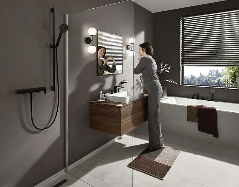 Смеситель для душа Hansgrohe Vivenis 75620670 Черный матовый латунь на стену