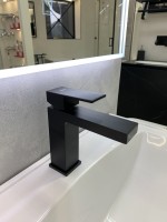 Смеситель для раковины Timo Selene 2061/03F Черный