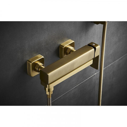 Смеситель для ванны Fmark FS8724-22C цвет Золото матовое