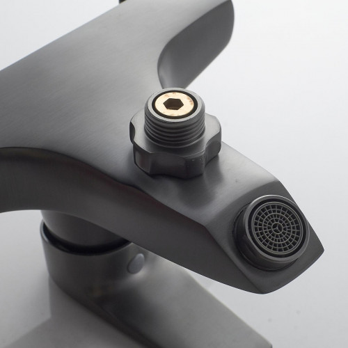 Смеситель для ванны Shevanik S5002T цвет Оружейная сталь