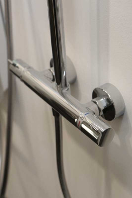 Душевая система Hansgrohe Raindance Select S 27114000 с термостатом Хром нержавеющая сталь на стену