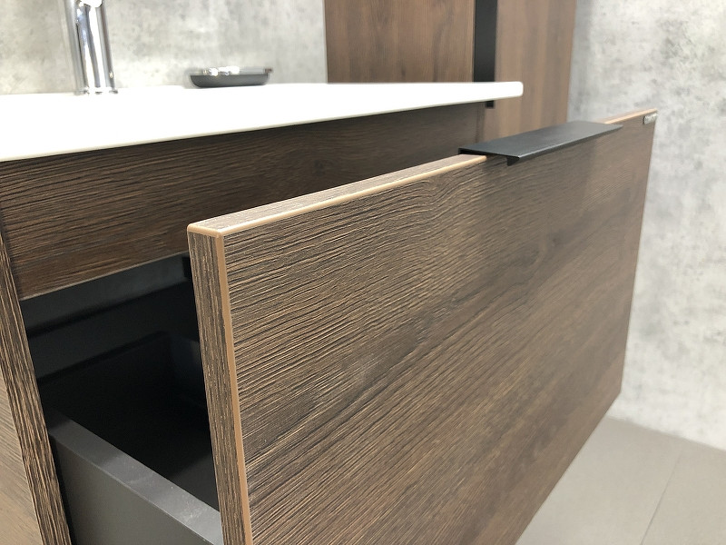 Тумба с раковиной Comforty Франкфурт 60 00004150530 подвесная Дуб шоколадно-коричневый Черная матовая МДФ / ЛДСП