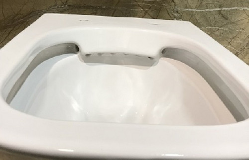 Унитаз CeramaLux 2615Е подвесной с сиденьем Микролифт фаянс подвесной