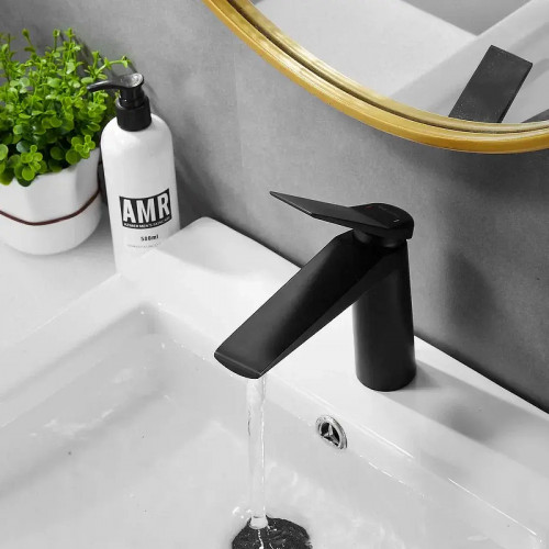 Смеситель для раковины Shevanik S8401H цвет Черный